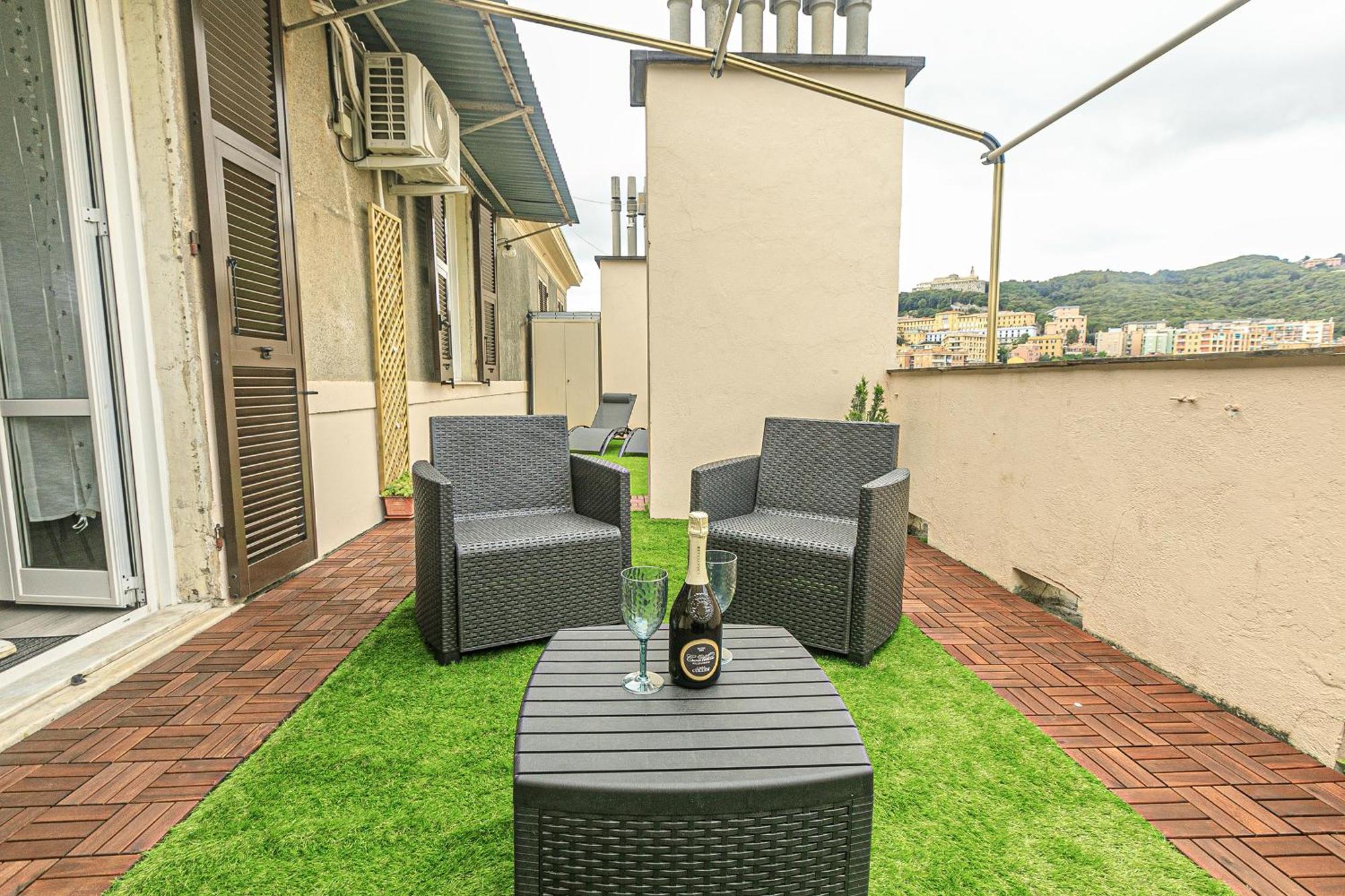Apartamento Plein Ciel - Attico Vicino Al Centro - Parcheggio Privato Génova Exterior foto